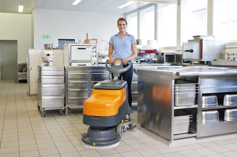 Lavasciuga pavimenti Diversey TASKI swingo 455 B DISPONIBILE IN 20 GIORNI LAVORATIVI