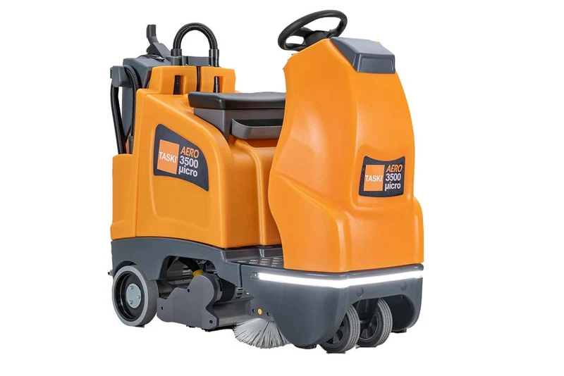 Aspiratore uomo a bordo Diversey TASKI AERO 3500 Li 150 Ah DISPONIBILE IN 7 GIORNI LAVORATIVI