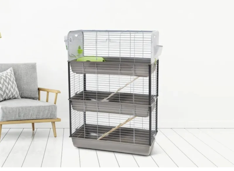 Triple Cage César