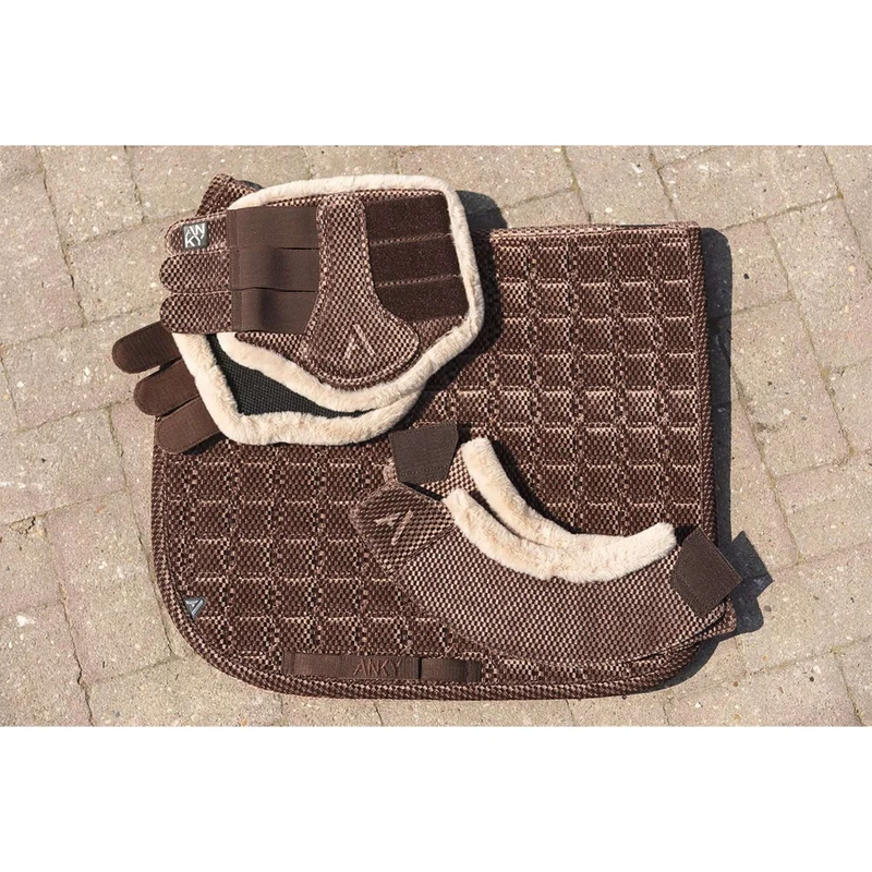 ANKY Tapis de Selle Check Velvet XB25003 Dressage Deep Taupe