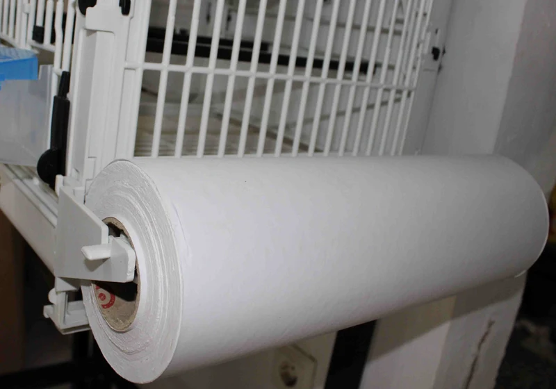 Rouleau de papier blanc fin imperméable - 35 cm - 100 m - Moldes Ave
