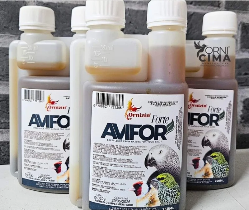 Avifor Forte 500 ml (2 x 250 ml) - Ornizin - Pour tous les oiseaux et pigeons - Convient pour 500 litres d'eau