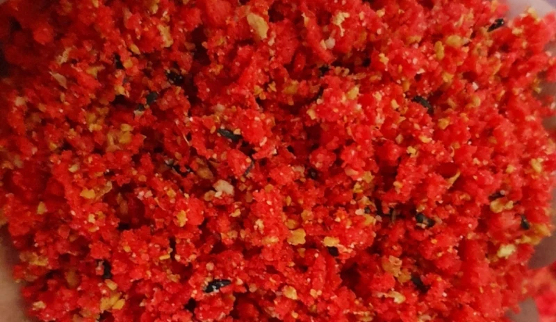 King Eggfood Rouge 1kg (auto-pesée) HobbyFirst