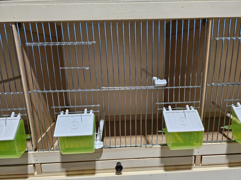Cage d'élevage en bois 120 cm 3 pièces - Avec couvertures avant et gamelles (ARTICLE VOLUMINEUX)