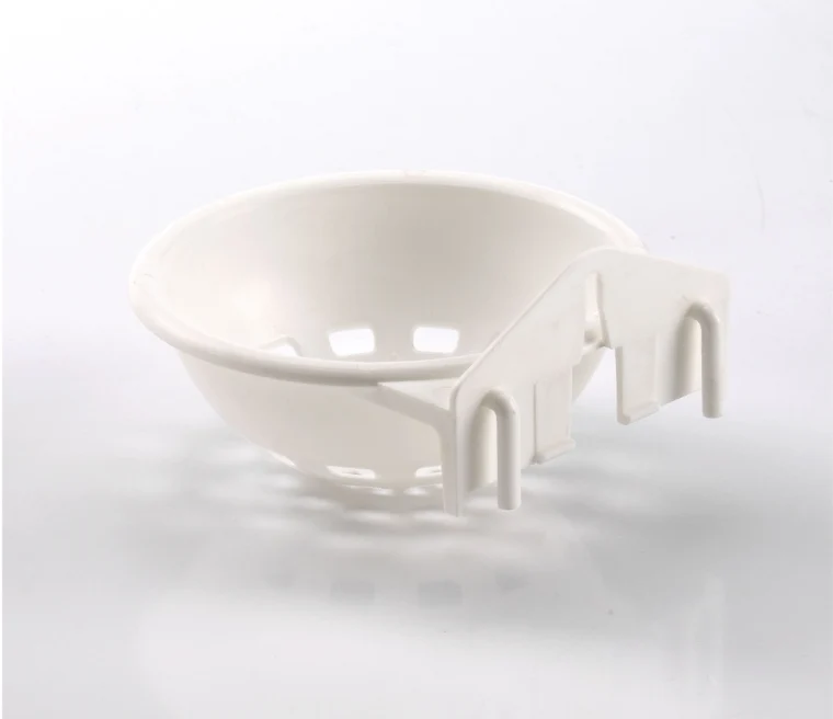 Nid en plastique blanc avec crochets 12cm