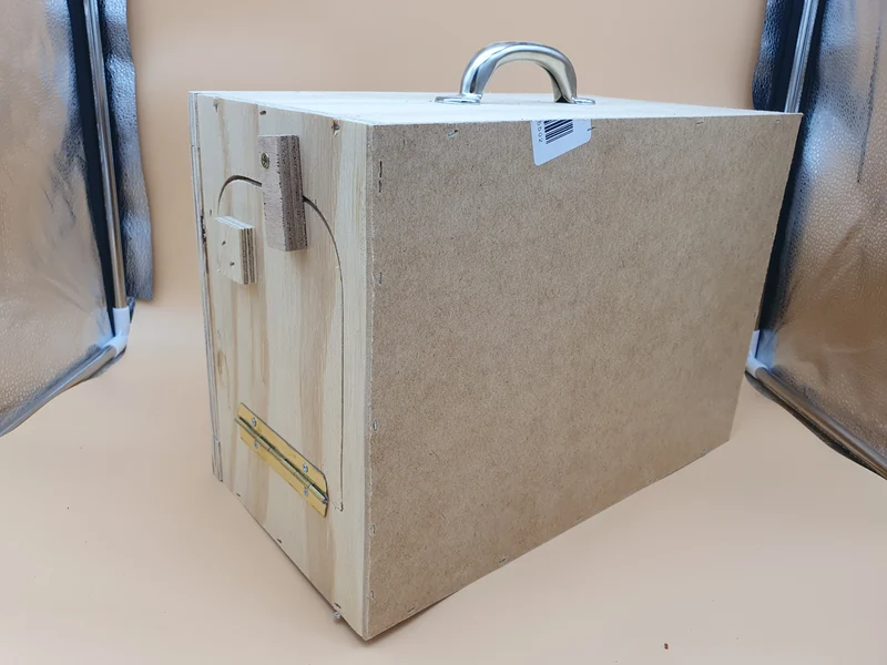 Boîte de transport en bois