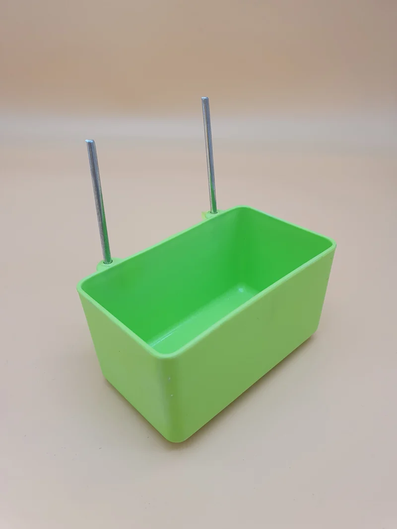 Pot en plastique pour manger, couleurs assorties