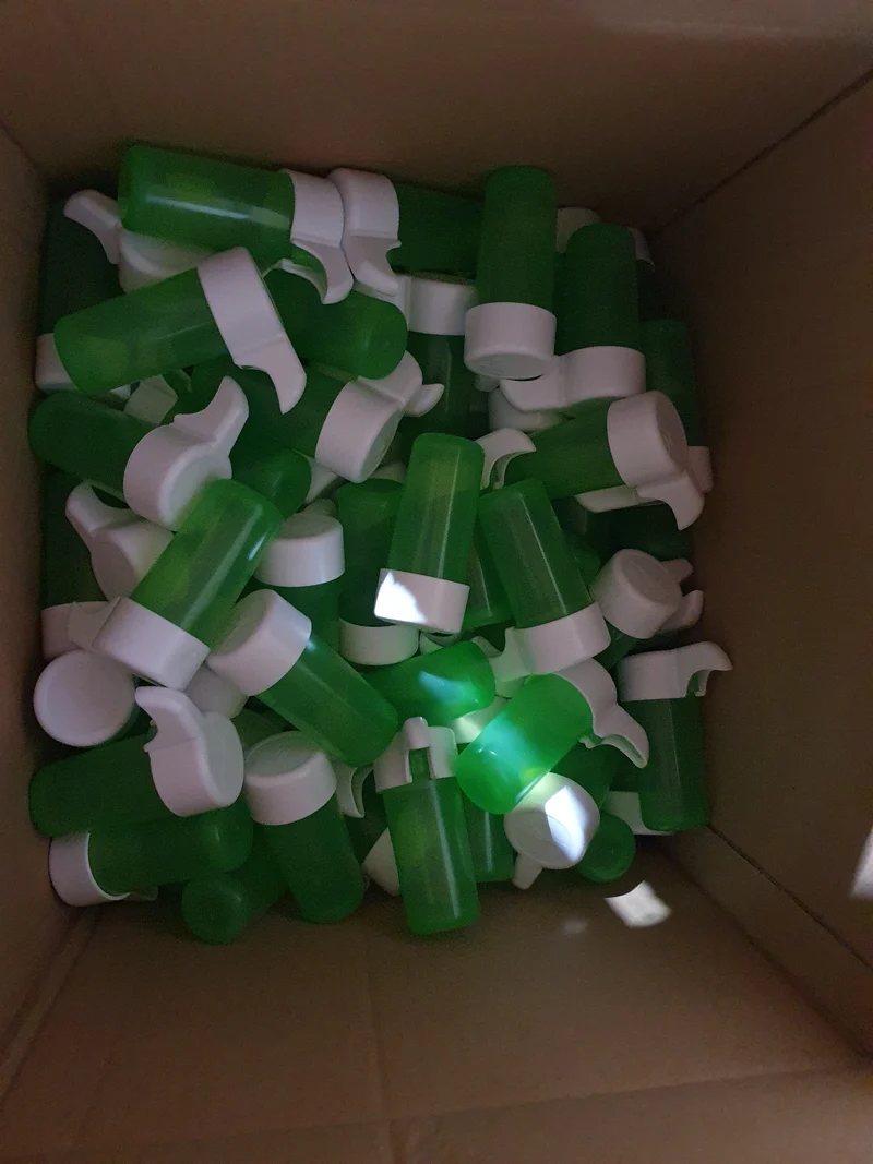 Fontaine à boire ( verte ) système anti-gaspillage 80ml - Moldes Ave