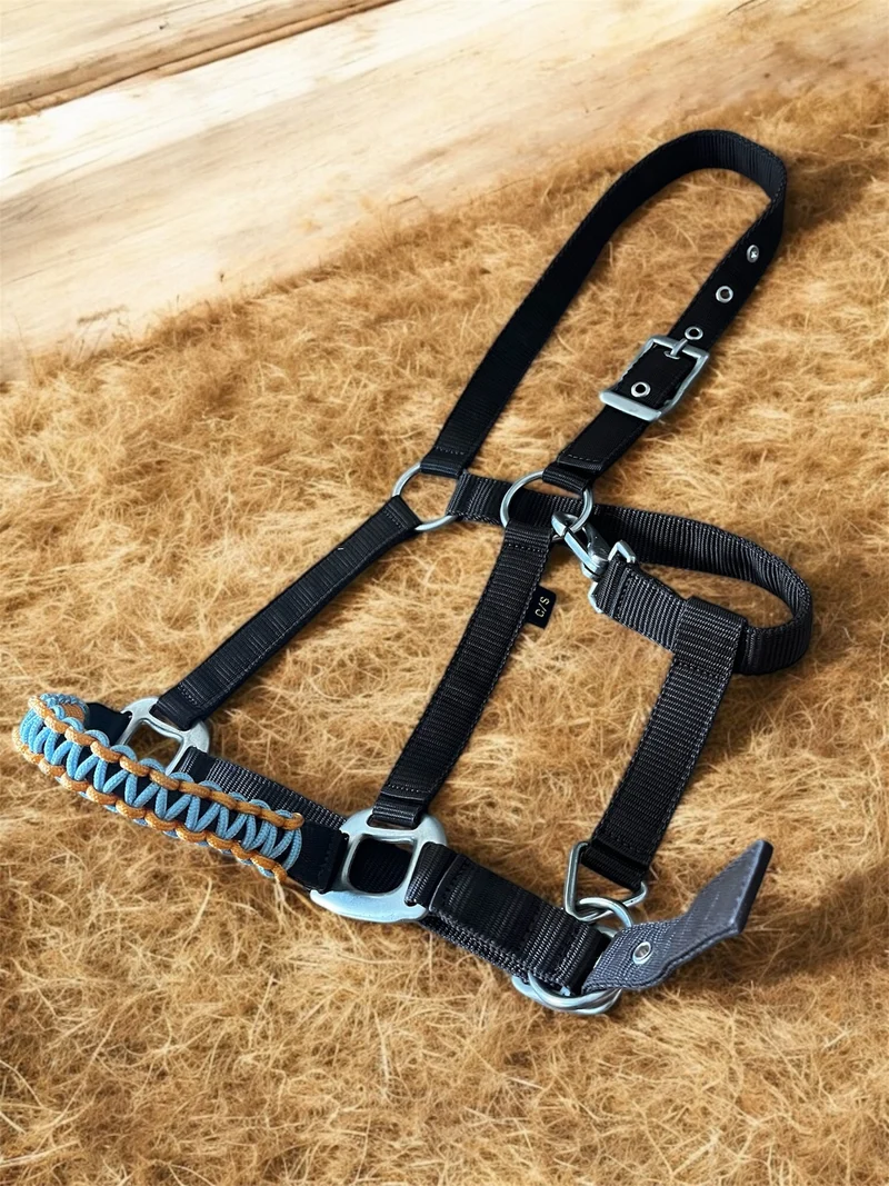 Licol cheval Norton taille Cob avec muserolle tissée à la main