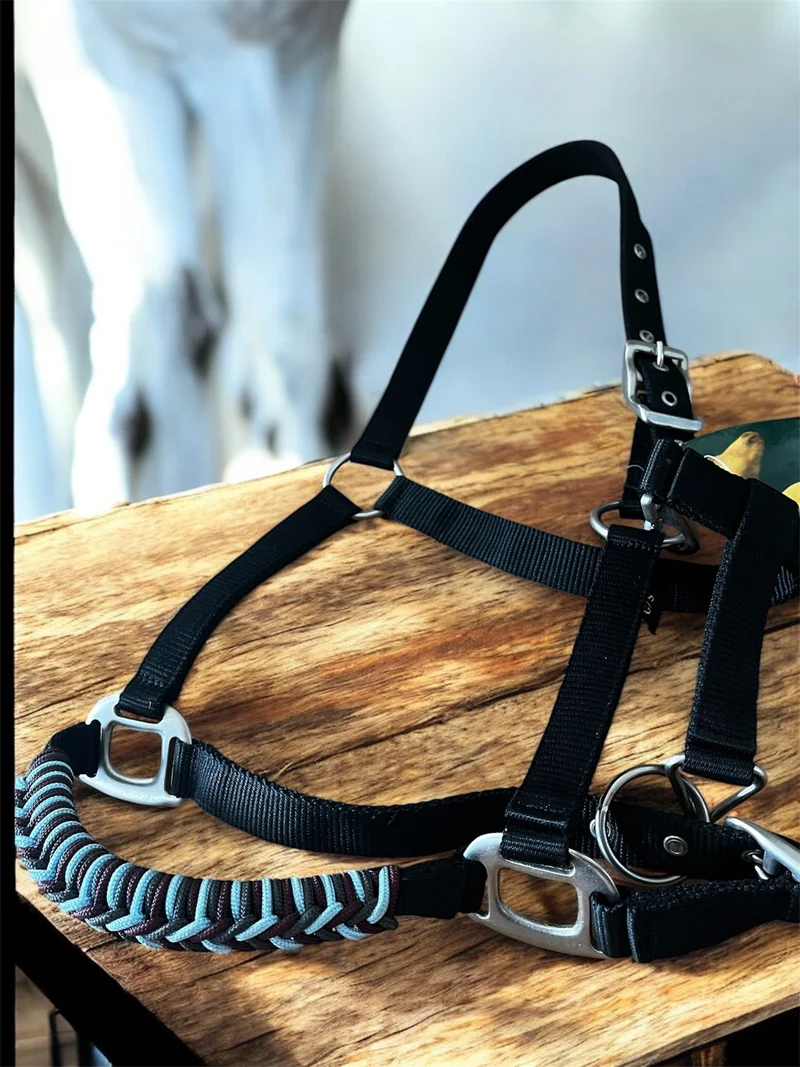 Licol cheval Norton taille Cob avec muserolle tissée à la main