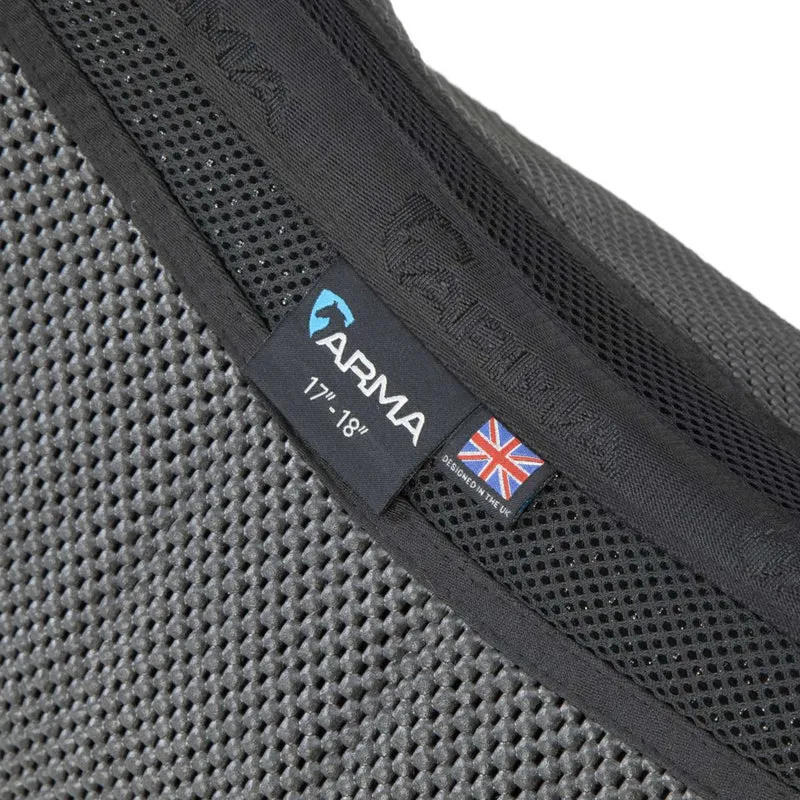 Arma by Shires Tapis de Selle Soft Grip de Saut Noir