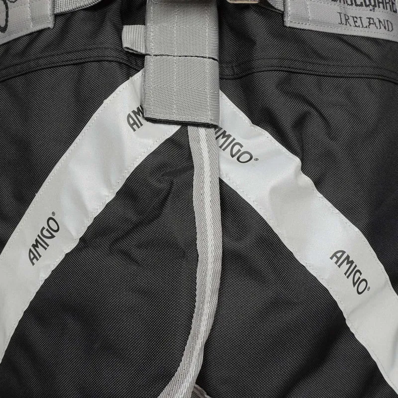 Amigo Couverture Turnout Bravo 100g Black/Titanium Grey